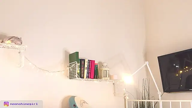 NeonShine online show from 23, 3, 2026