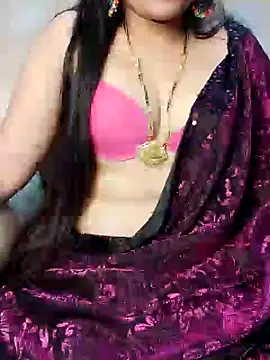 Traditional Housewife  online show from 14, 12, 2024