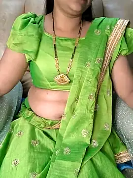 Traditional Housewife  online show from 22, 2, 2025