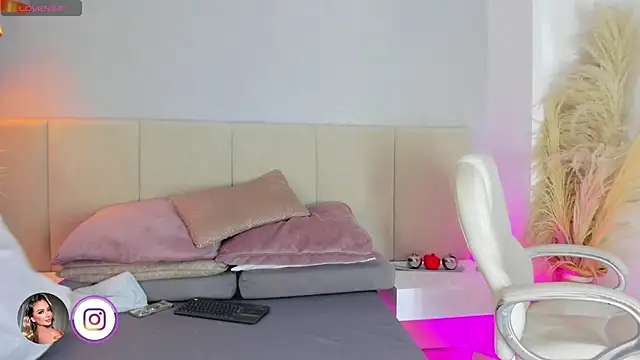 sofia pamela online show from 15, 12, 2025