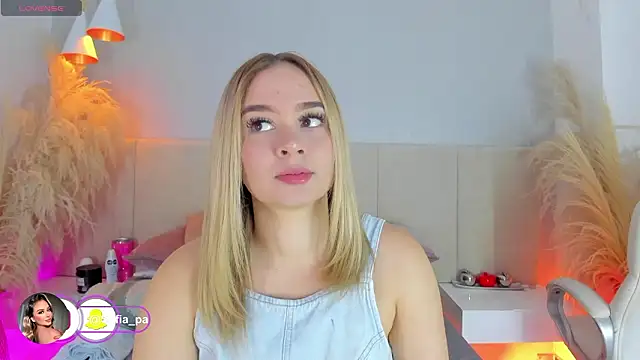 Snapshot of sofia_pamela chatting on 10, 2, 2026 sofia pamela online show from 10, 2, 2026