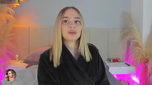 Snapshot of sofia_pamela chatting on 19, 2, 2026 sofia pamela online show from 19, 2, 2026