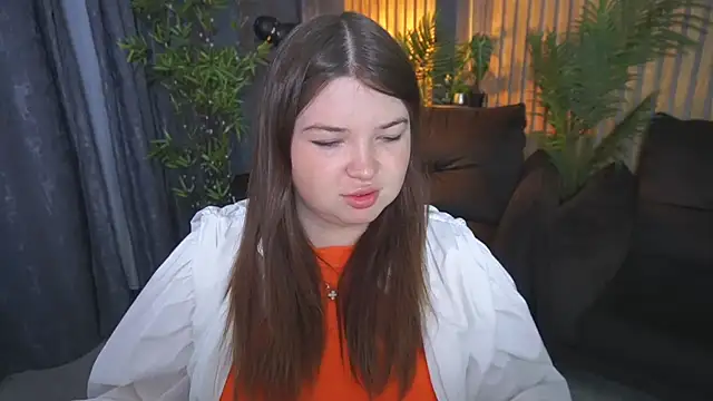 Snapshot of RosieMoons chatting on 3, 10, 2025 RosieMoons online show from 3, 10, 2025