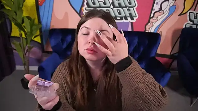 Snapshot of RosieMoons chatting on 6, 10, 2025 RosieMoons online show from 6, 10, 2025