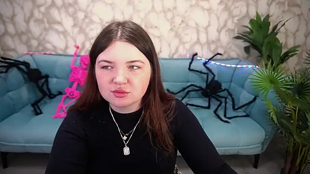 Snapshot of RosieMoons chatting on 24, 10, 2025 RosieMoons online show from 24, 10, 2025