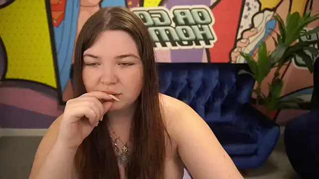 Snapshot of RosieMoons chatting on 26, 10, 2025 RosieMoons online show from 26, 10, 2025