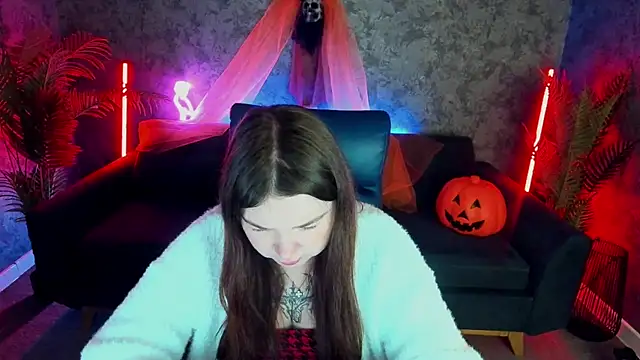 Snapshot of RosieMoons chatting on 29, 10, 2025 RosieMoons online show from 29, 10, 2025