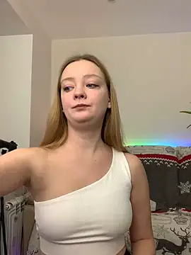 Snapshot of Radiants_two chatting on 7, 12, 2024 Radiants two online show from 7, 12, 2024