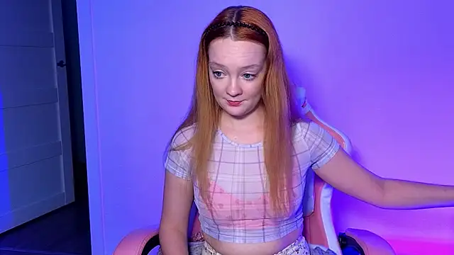 Snapshot of Radiants_two chatting on 21, 9, 2025 Radiants two online show from 21, 9, 2025