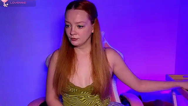 Snapshot of Radiants_two chatting on 25, 9, 2025 Radiants two online show from 25, 9, 2025