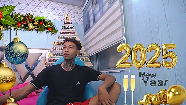sexy blacks  online show from 31, 12, 2024
