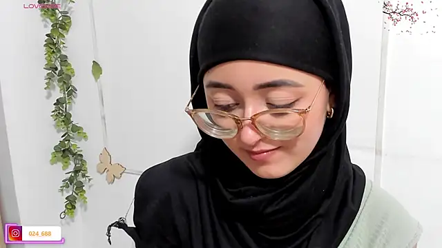 Snapshot of aysel_elid chatting on 14, 5, 2026 aysel elid online show from 14, 5, 2026