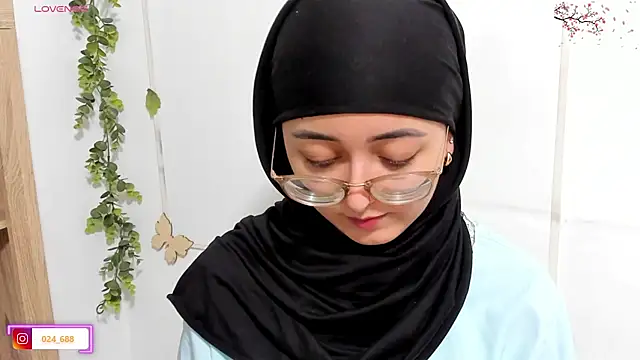 Snapshot of aysel_elid chatting on 23, 5, 2026 aysel elid online show from 23, 5, 2026
