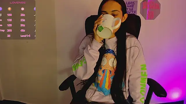 ChloeHarper  online show from 27, 12, 2024