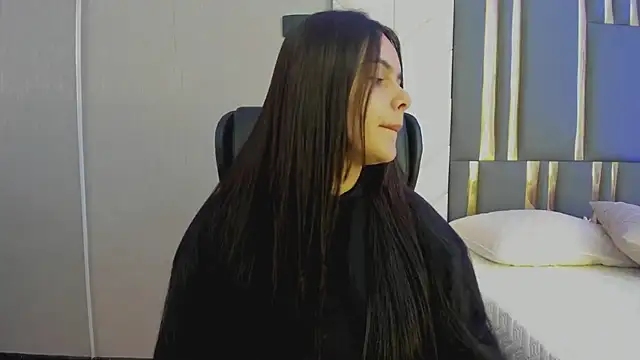 ChloeHarper  online show from 27, 6, 2026