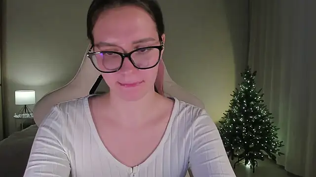 Snapshot of Sonia_moon_ chatting on 8, 12, 2024 Sonia moon online show from 8, 12, 2024