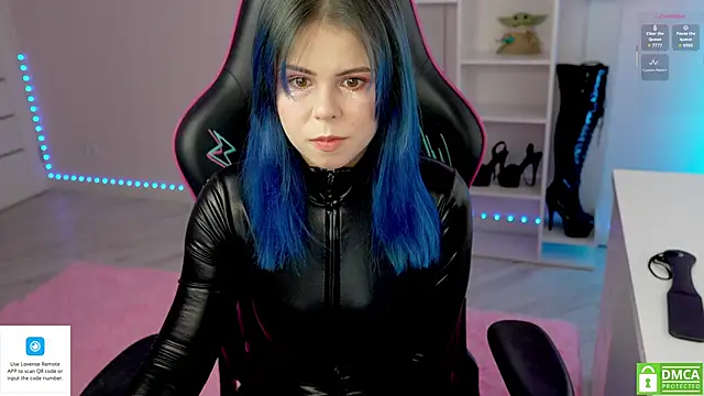 Latex Kitty online show from 12, 9, 2025