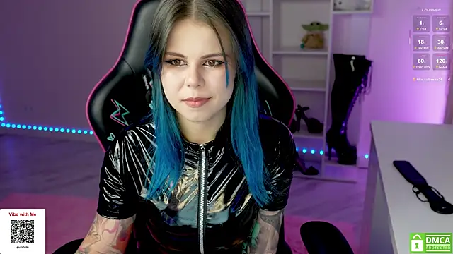 Latex Kitty online show from 22, 11, 2025