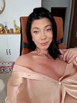 Snapshot of ViviRuth chatting on 15, 10, 2025 ViviRuth online show from 15, 10, 2025