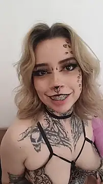 Snapshot of Ivy1111 chatting on 25, 10, 2025 Ivy1111 online show from 25, 10, 2025