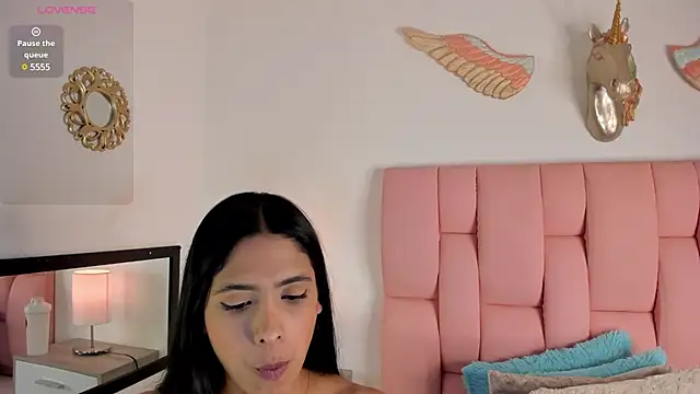 VeronikaOlsen online show from 8, 1, 2025
