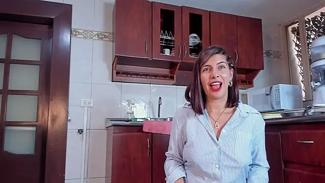 scarlett moore online show from 10, 11, 2025