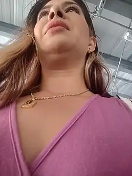 scarlett moore online show from 8, 5, 2026