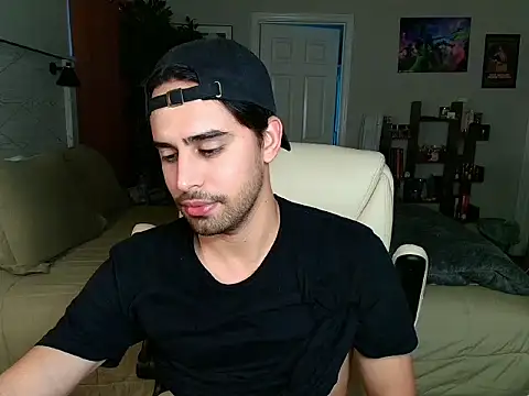 Snapshot of thonylewys chatting on 10, 7, 2026 thonylewys online show from 10, 7, 2026