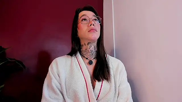sweet karinpaz777 online show from 19, 5, 2026
