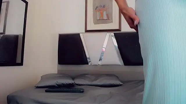 hilary rodriguez online show from 28, 1, 2025