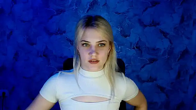 Snapshot of nika_gold1 chatting on 14, 12, 2024 nika gold1 online show from 14, 12, 2024