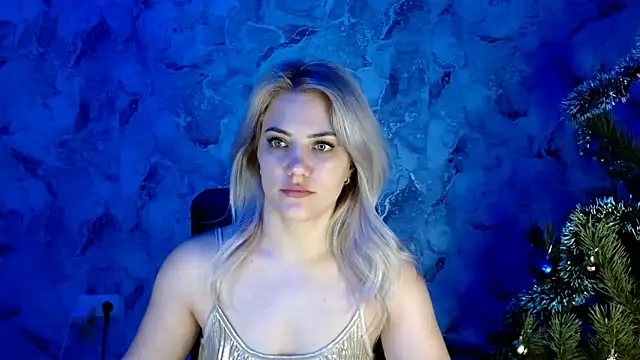 Snapshot of nika_gold1 chatting on 30, 12, 2024 nika gold1 online show from 30, 12, 2024