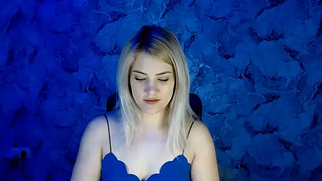 Snapshot of nika_gold1 chatting on 11, 3, 2025 nika gold1 online show from 11, 3, 2025