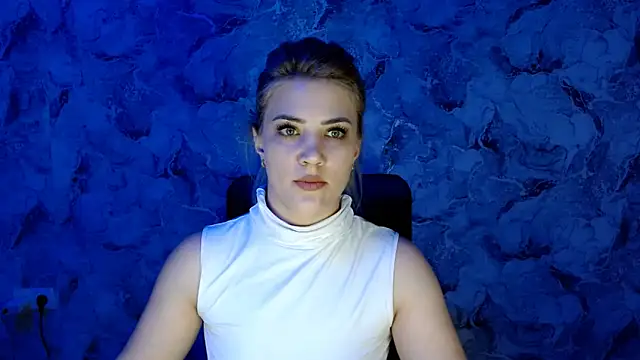 Snapshot of nika_gold1 chatting on 12, 3, 2025 nika gold1 online show from 12, 3, 2025