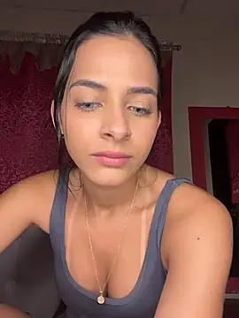 violetta-brown1 online show from 4, 12, 2025