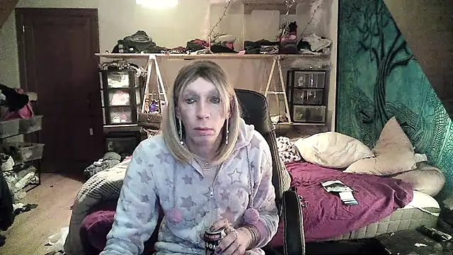 Ombeline1 online show from 11, 1, 2025