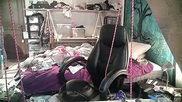 Ombeline1 online show from 18, 1, 2025