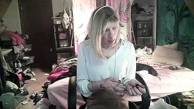 Ombeline1 online show from 21, 1, 2025