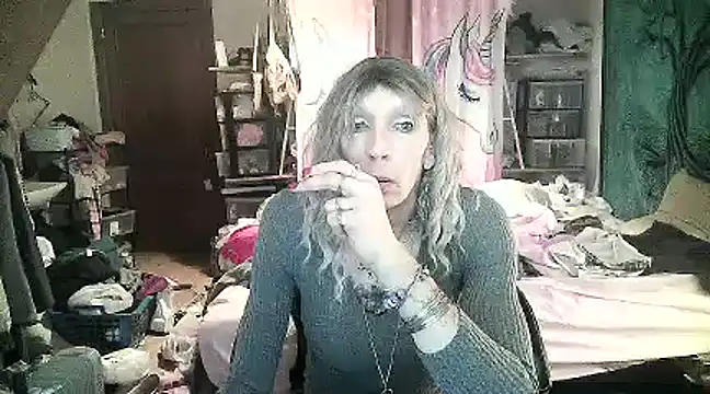 Ombeline1 online show from 22, 1, 2025