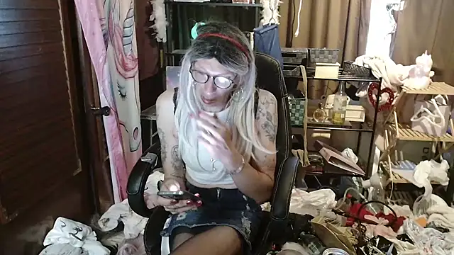 Ombeline1 online show from 13, 9, 2025