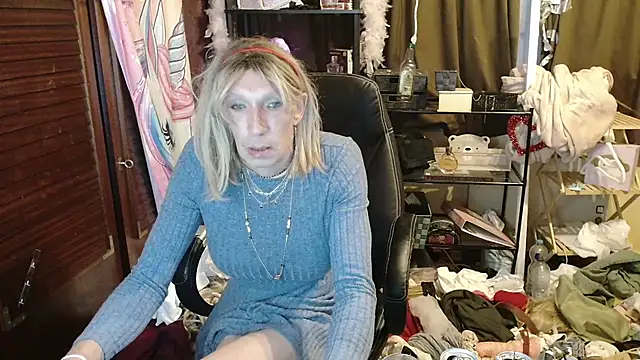 Ombeline1 online show from 25, 10, 2025