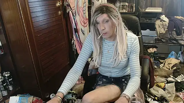 Ombeline1 online show from 29, 4, 2026