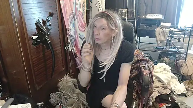 Ombeline1 online show from 28, 5, 2026