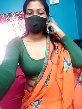 Snapshot of Triha_18 chatting on 25, 10, 2025 Triha 18 online show from 25, 10, 2025