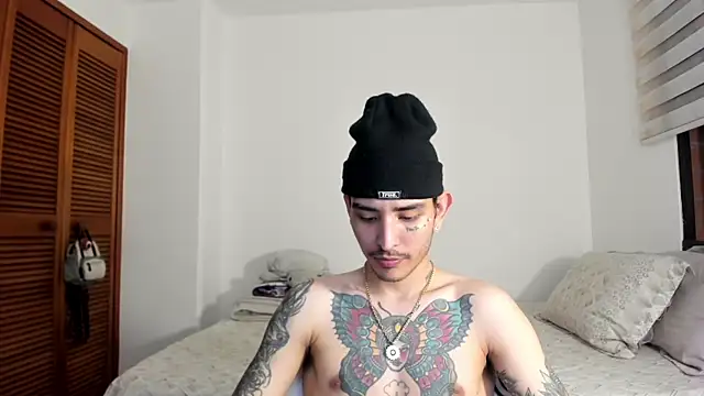 Snapshot of carti02 chatting on 3, 12, 2024 carti02 online show from 3, 12, 2024