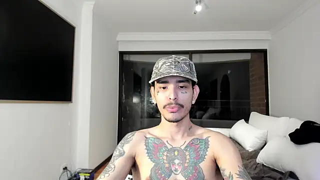 Snapshot of carti02 chatting on 6, 2, 2025 carti02 online show from 6, 2, 2025