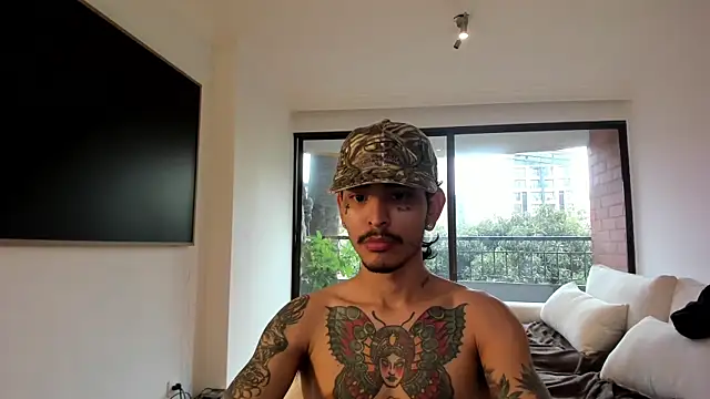 Snapshot of carti02 chatting on 6, 2, 2025 carti02 online show from 6, 2, 2025
