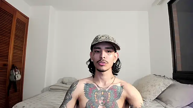 Snapshot of carti02 chatting on 12, 2, 2025 carti02 online show from 12, 2, 2025