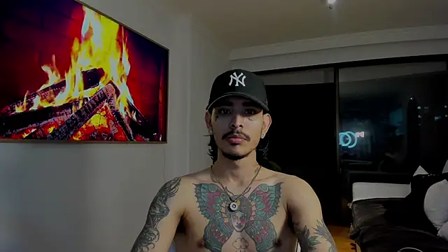 Snapshot of carti02 chatting on 20, 2, 2025 carti02 online show from 20, 2, 2025