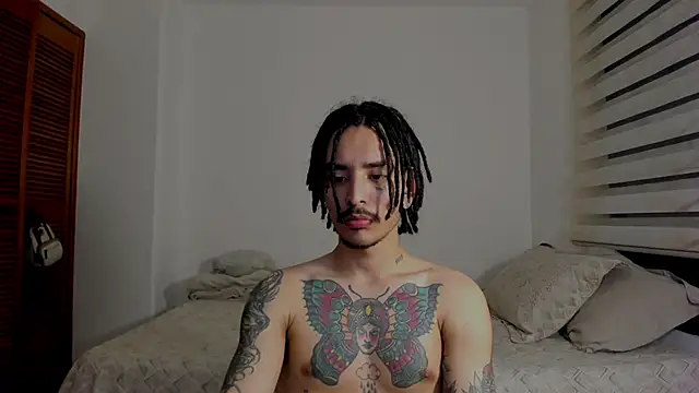 Snapshot of carti02 chatting on 28, 2, 2025 carti02 online show from 28, 2, 2025